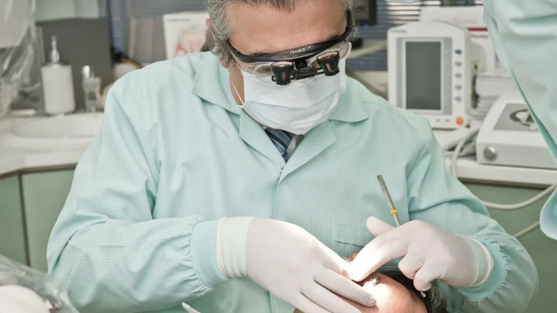 Jak wybrać zaufanego dentystę w Poznaniu